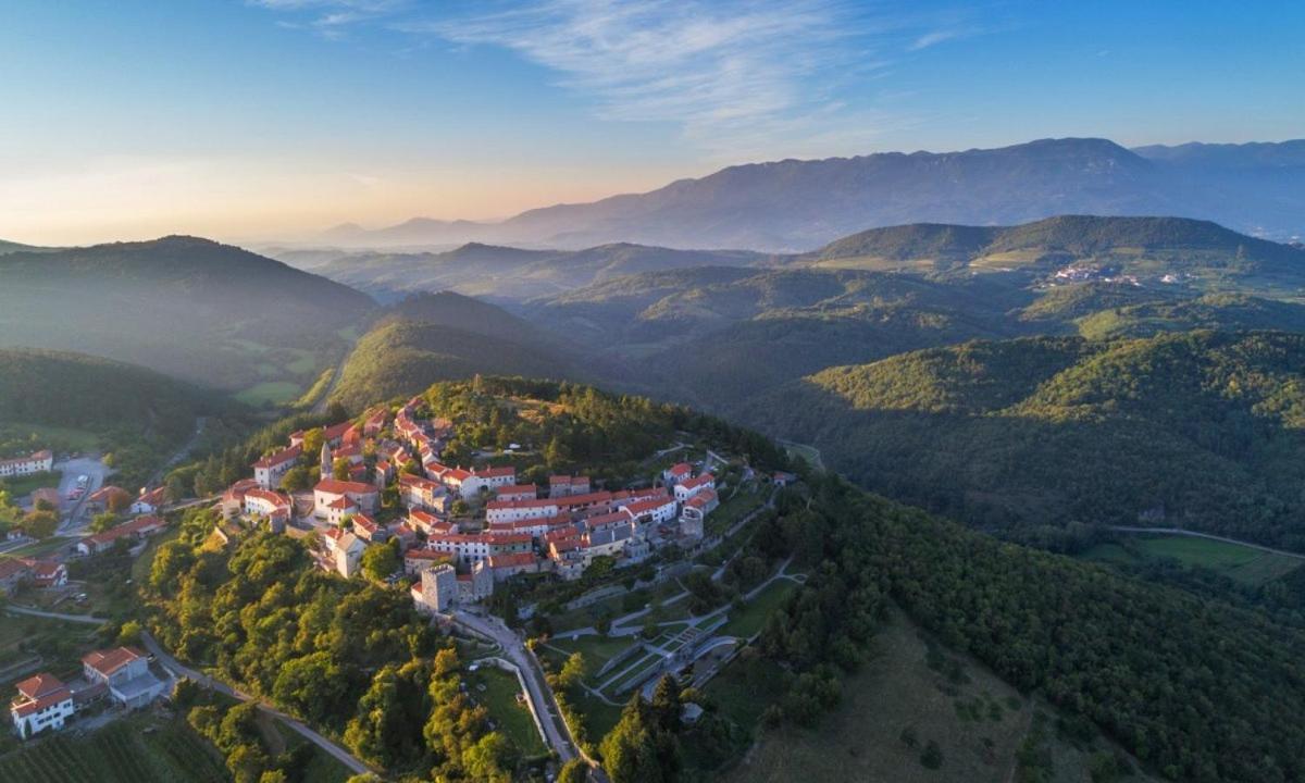 Cilka'S House, Authentic Homestay Near Lipica Sežana Dış mekan fotoğraf